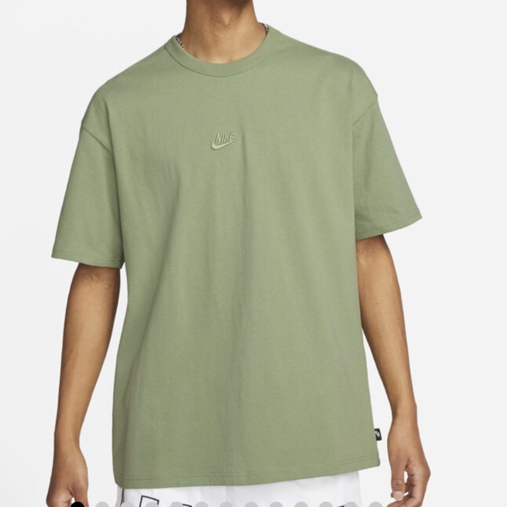 Nike Sportswear Premium Essentials T-Shirt – Men’s